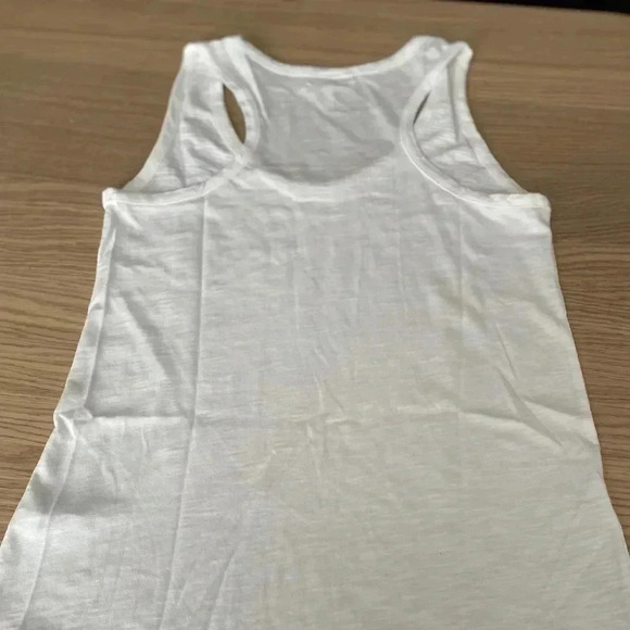 💥🆕 Maurices White Getting Tipsy Graphic Tank XS🆕 - Picture 3 of 8